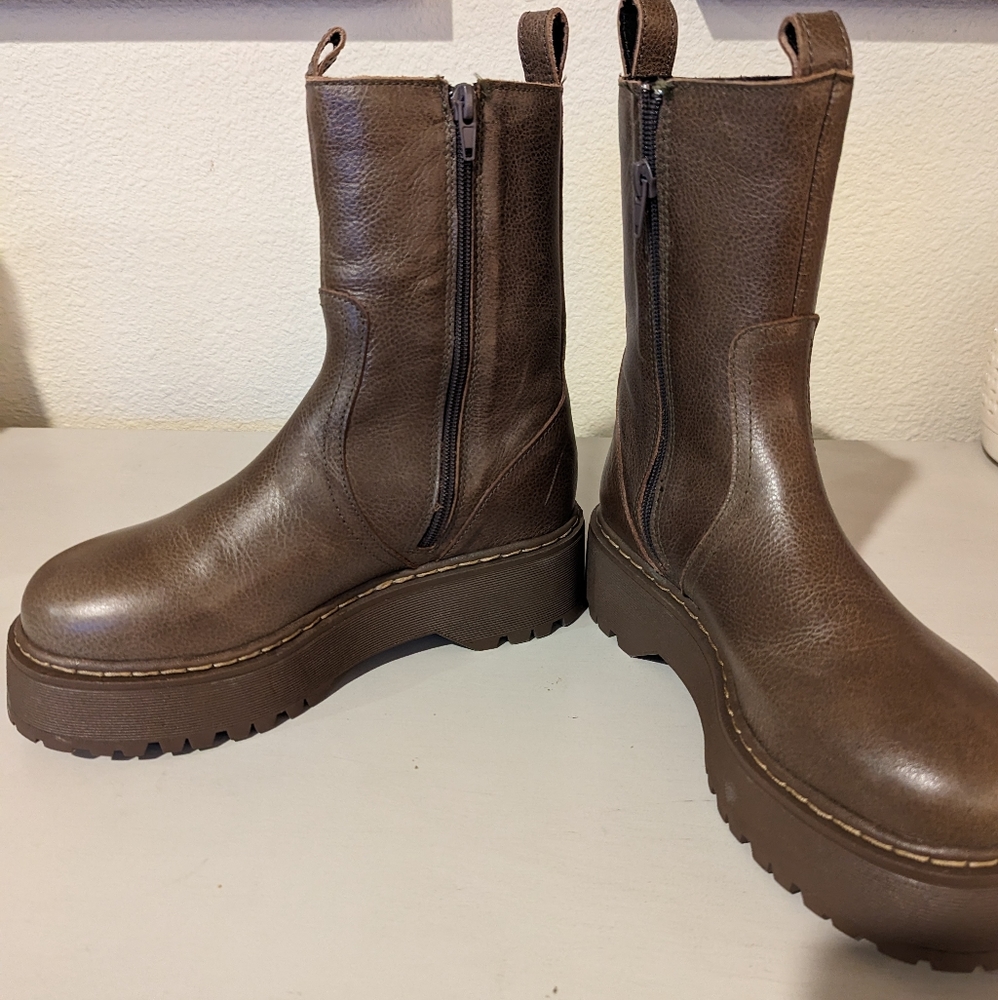 Roolee Leather Platform Boots - image 8